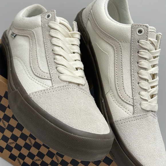Vans WMNS Bmx Old Skool
Marshmallow/Gum
VN0005UZOVM Sneakers - Picture 8 of 16